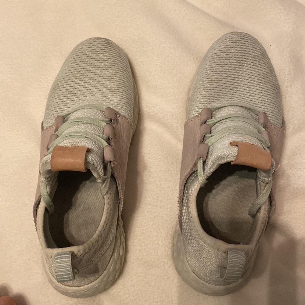 New Balance Fresh Foam - Picture 2 of 3